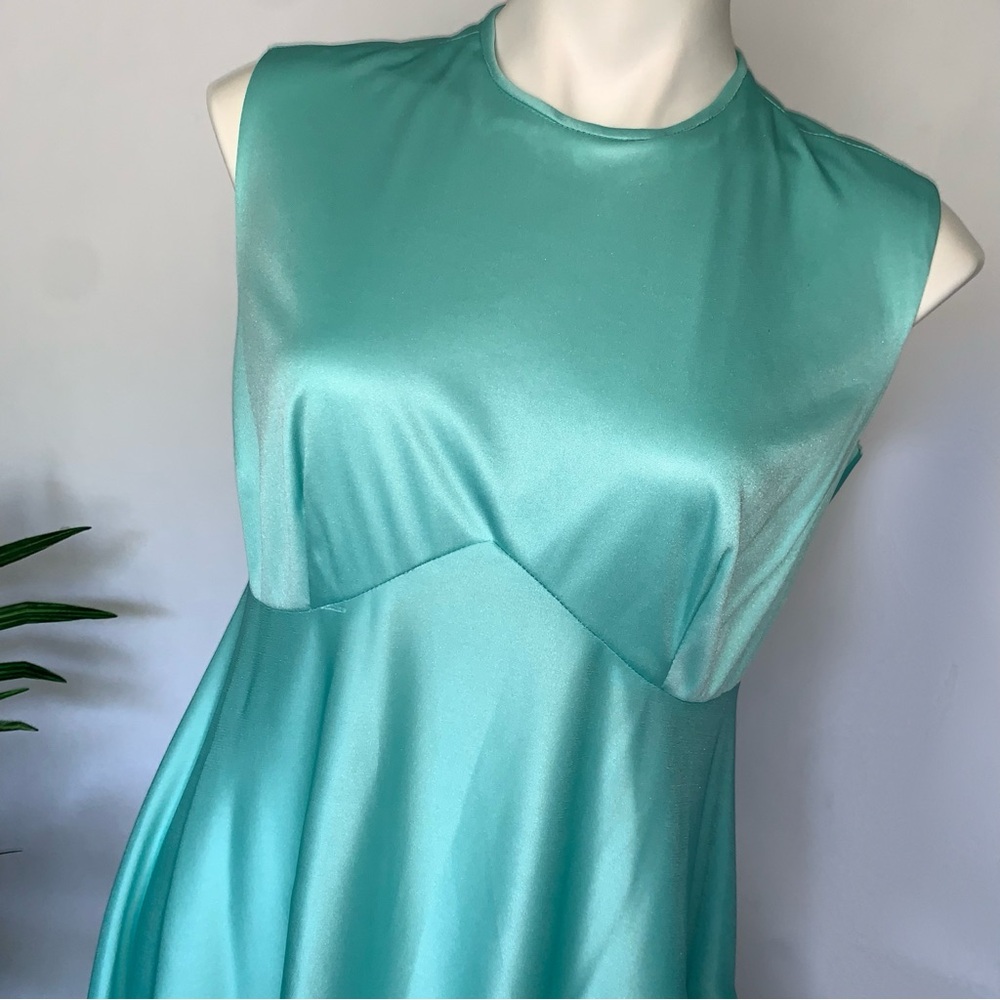 v i n t a g e :: Nylon Peignoir Set Full Sweep Gown Chiffon Cape Rhinestones - Picture 2 of 16